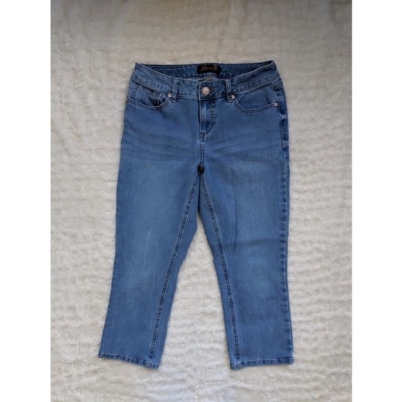 Seven7 cropped jeans size 6 capris light wash - Picture 7 of 8